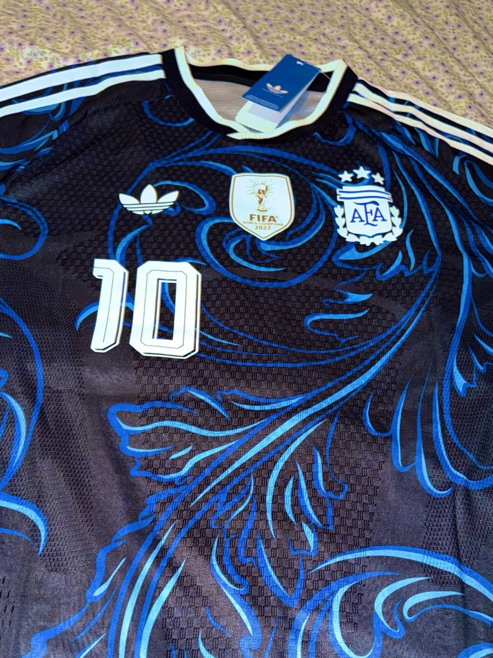 ARGENTINA 2026 WORLD CUP AWAY MESSI #10 SLIM FIT - Picture 3 of 5